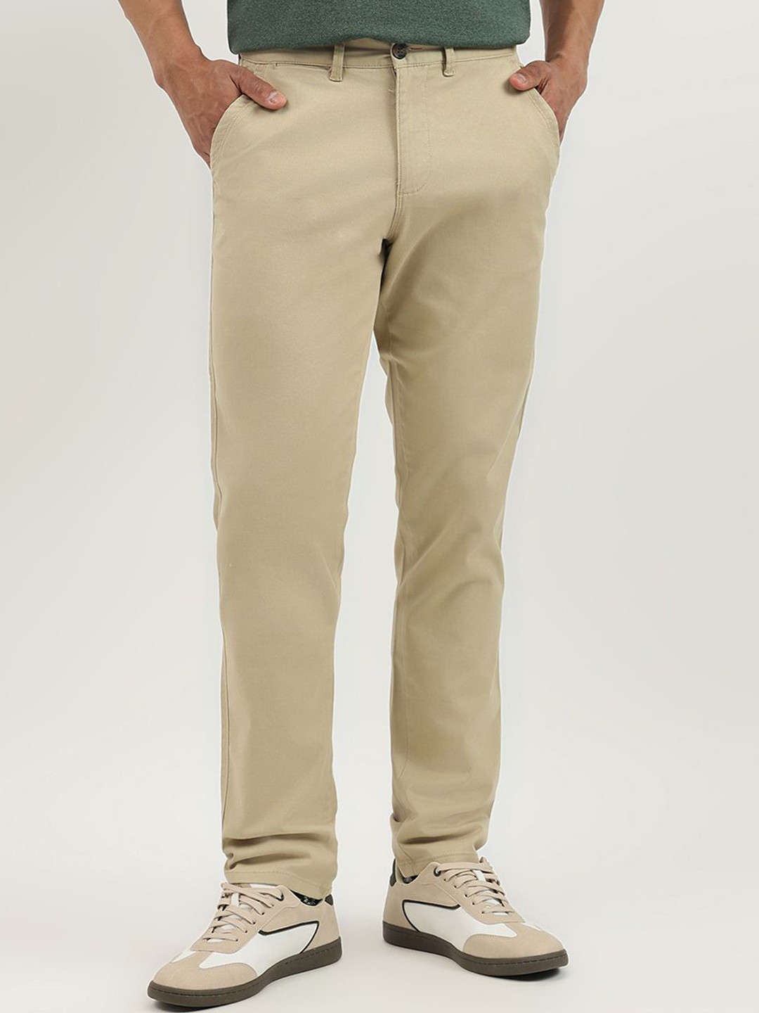 United Colors of Benetton Men Relaxed Fit Mid-Rise Regular Trousers