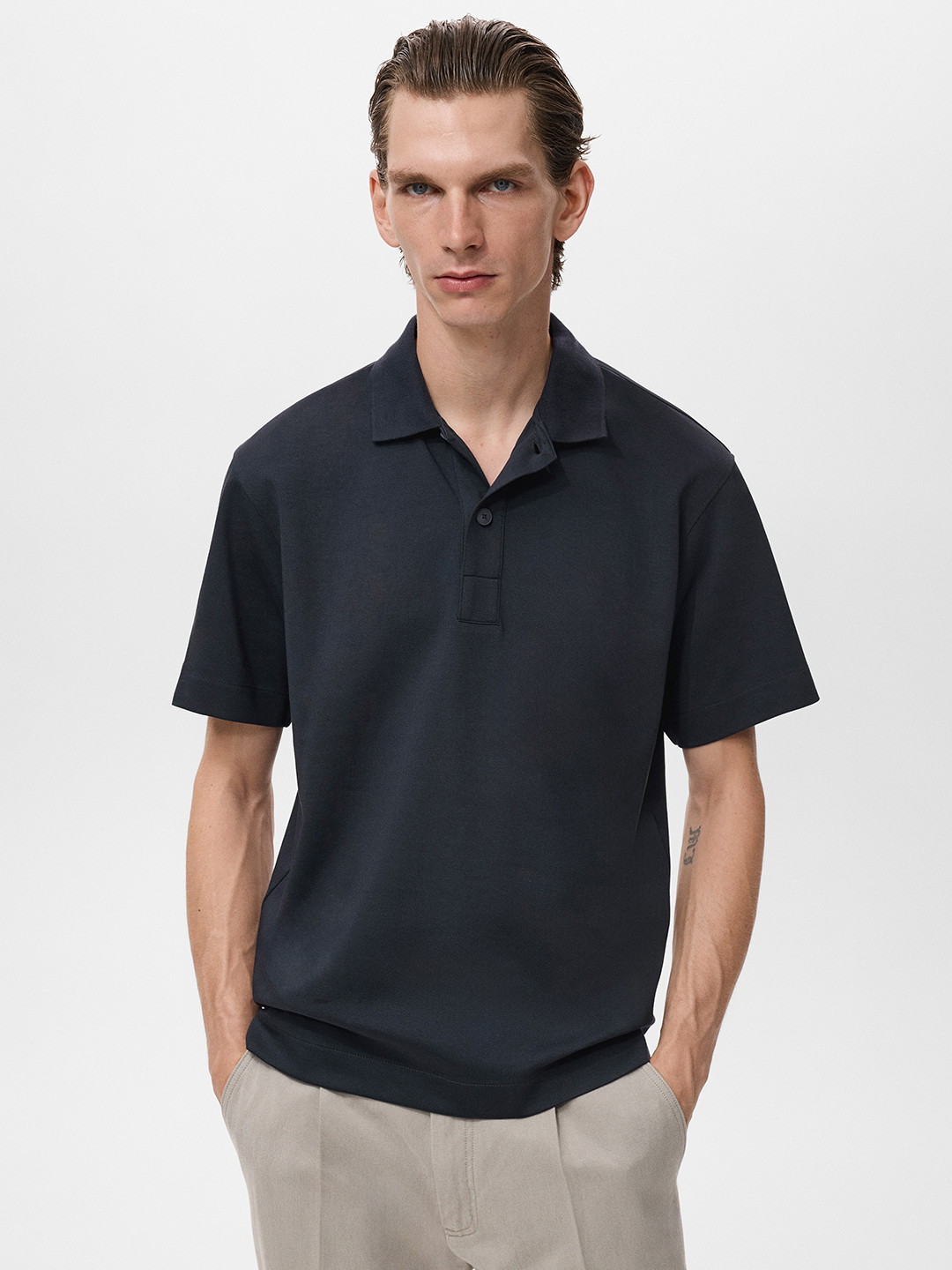 MANGO MAN Spread Collar T-shirt