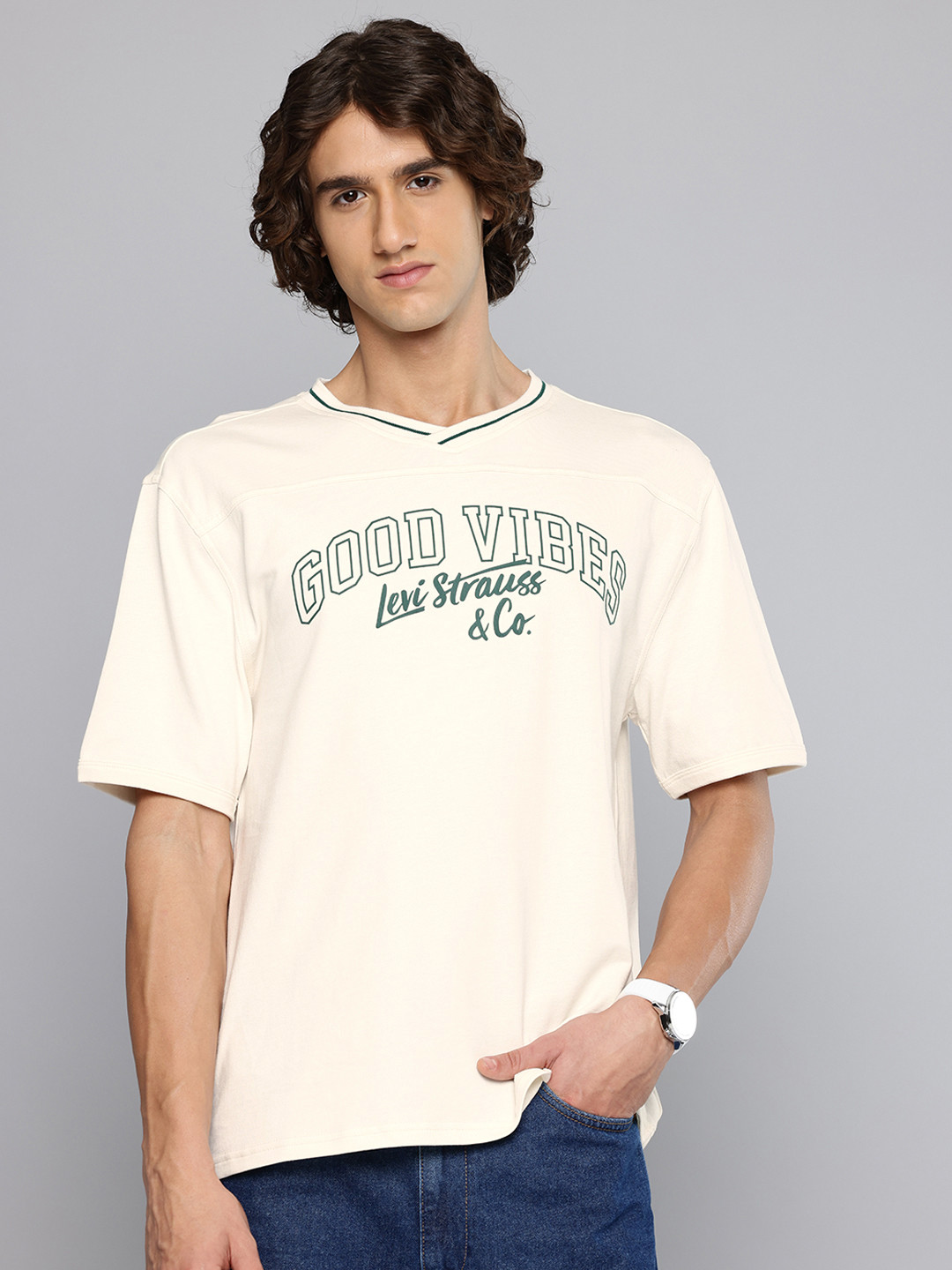 Levis Typography Printed V-Neck Drop-Shoulder Sleeves Pure Cotton Relaxed Fit T-shirt