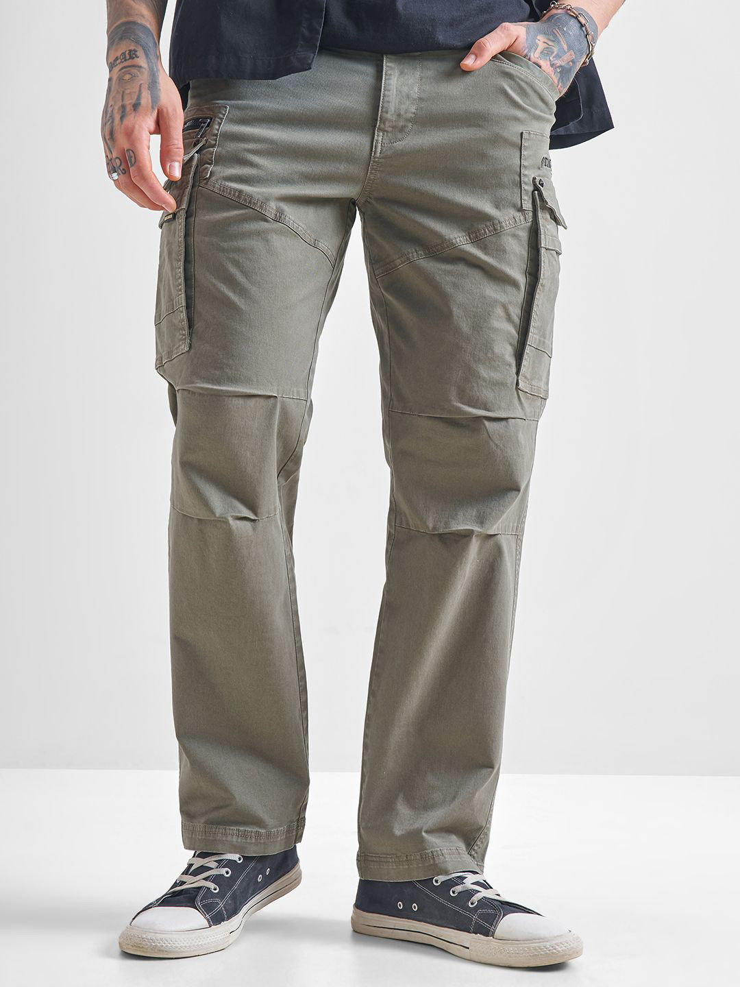 HIGHLANDER Men Cargos Trousers