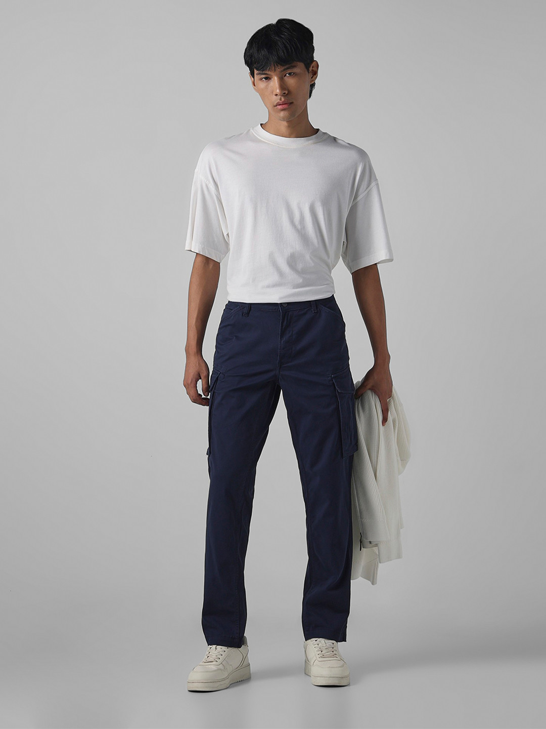 Mufti Men Slim Fit Cargos Trousers