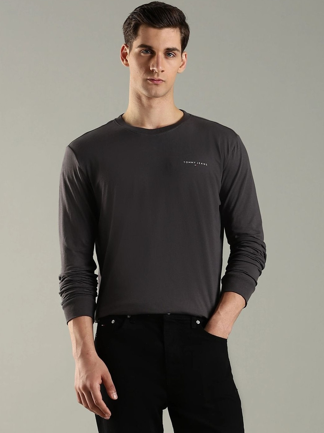 Tommy Hilfiger Men Brand Logo Slim Fit T-shirt