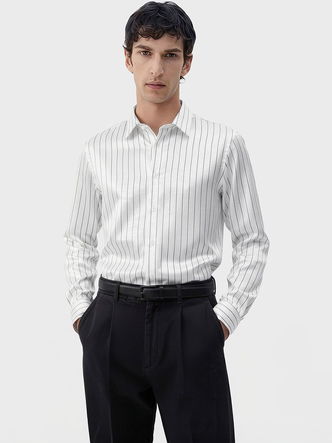 The Indian Garage Co Men Slim Fit Striped Semiformal Shirt