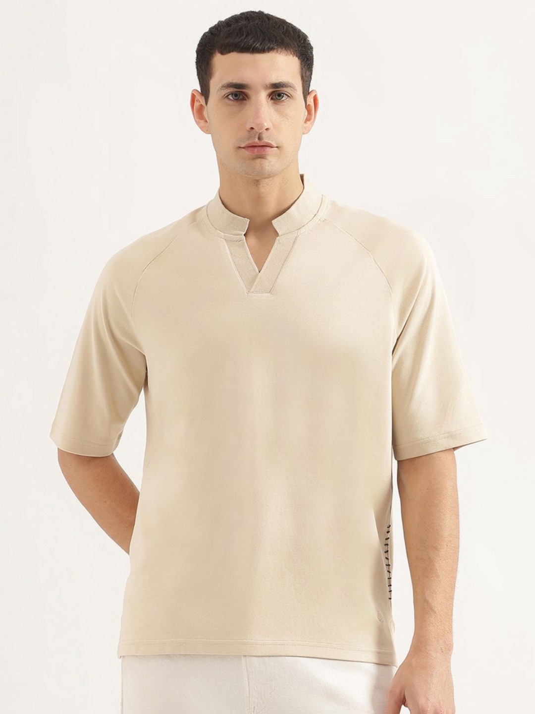 United Colors of Benetton Men Solid Mandarin Collar Cotton Oversized T-shirt