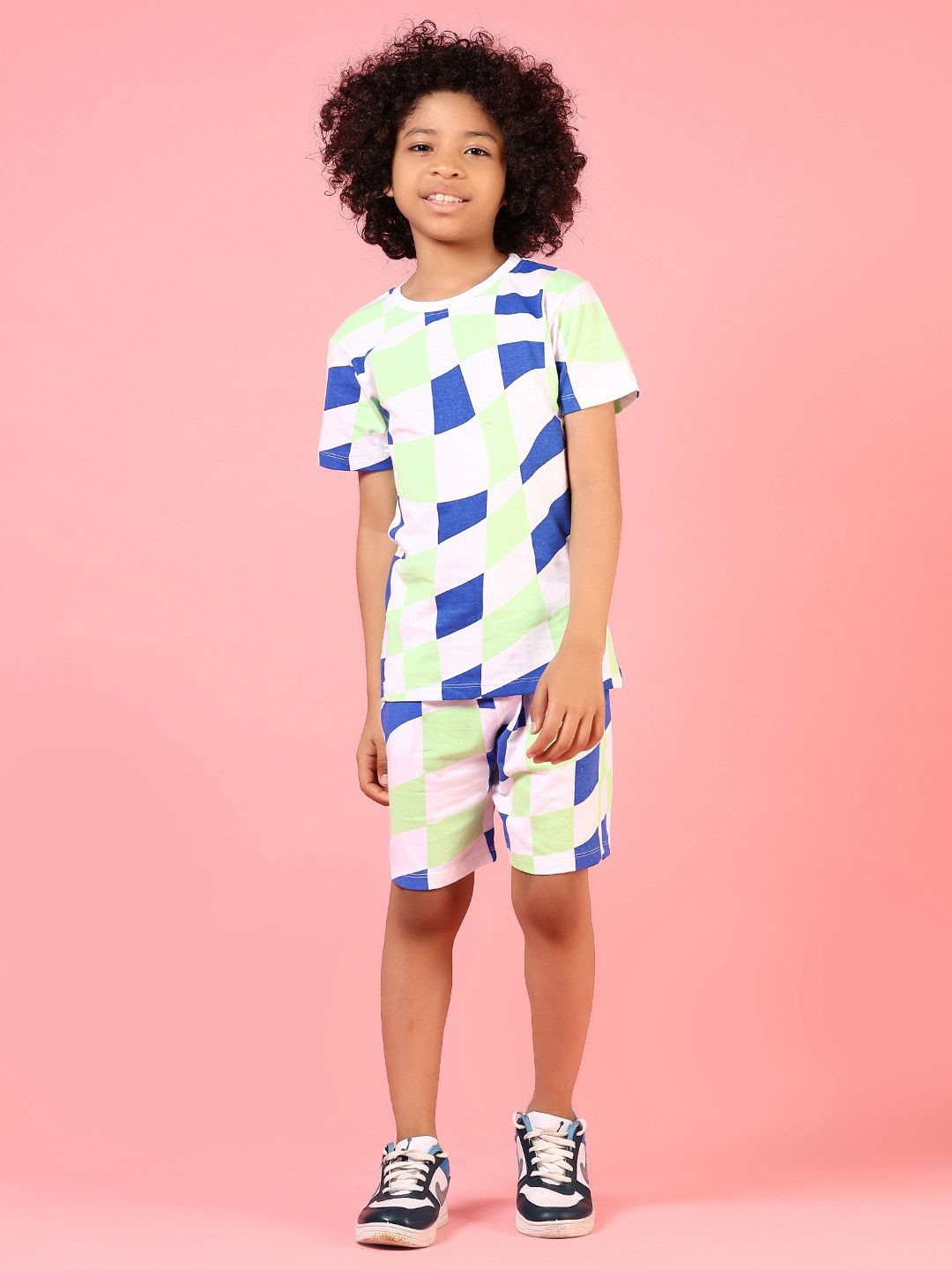 V-Mart T-shirt Shorts Set