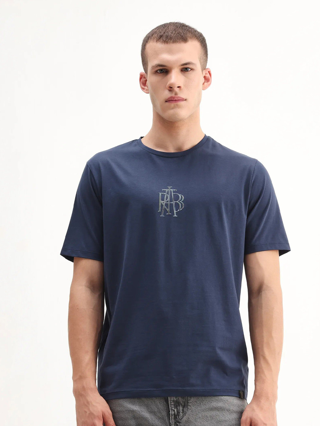 RARE RABBIT Men Solid Round Neck T-shirt