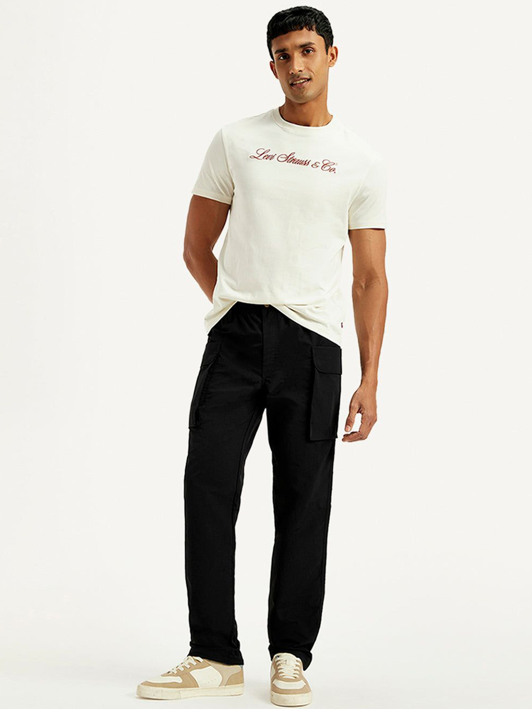 Levis Men Mid Rise Straight Fit Cargos