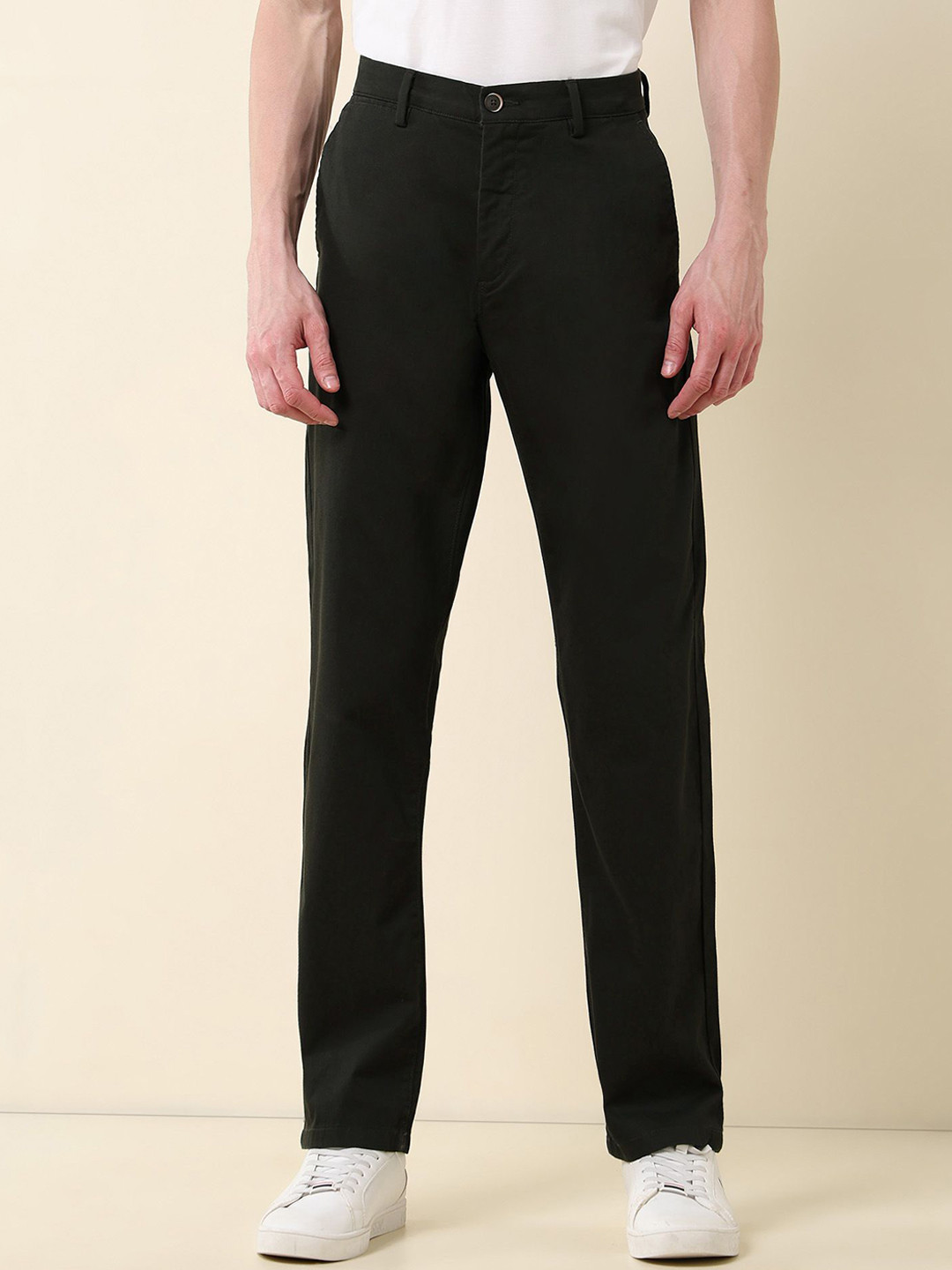 U.S. Polo Assn. Men Classic Straight Fit Mid-Rise Chinos Trousers