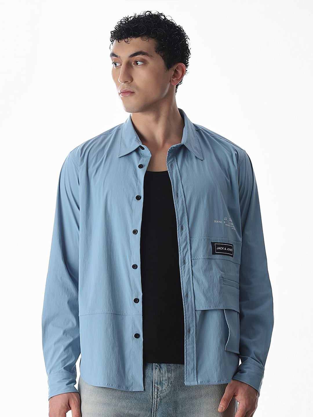 Jack & Jones Men Relaxed Fit Solid Spread Collar Casual Shirt