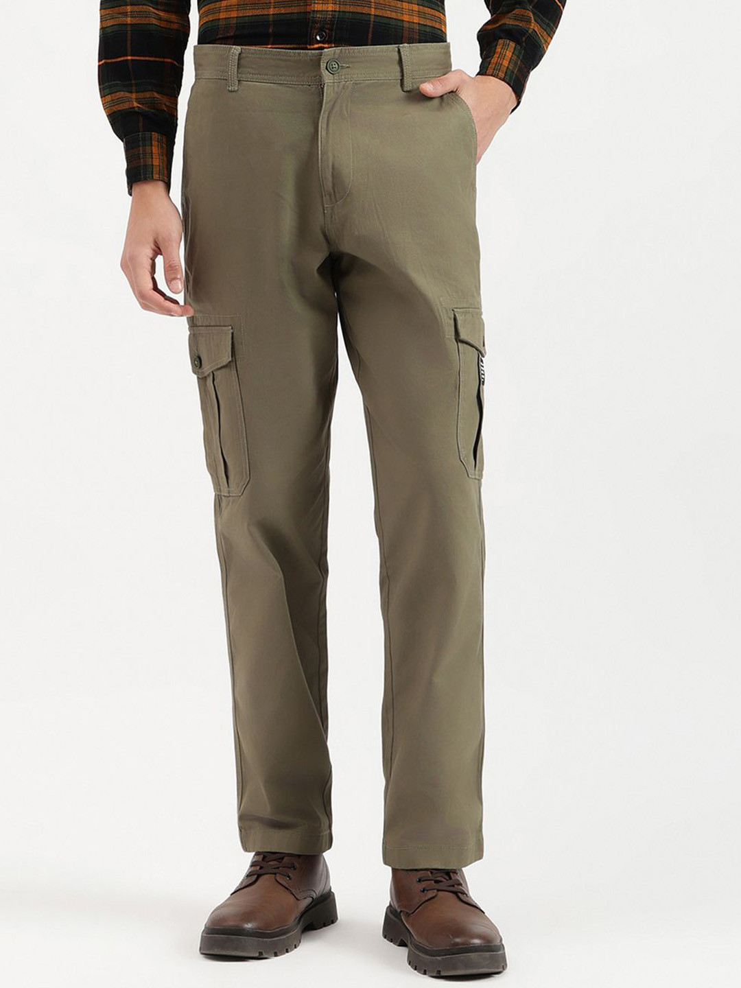 United Colors of Benetton Men Straight Fit Cargos Trousers