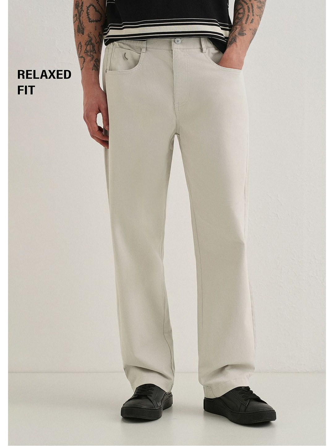 Banana Club Men White Relaxed Cotton Trousers