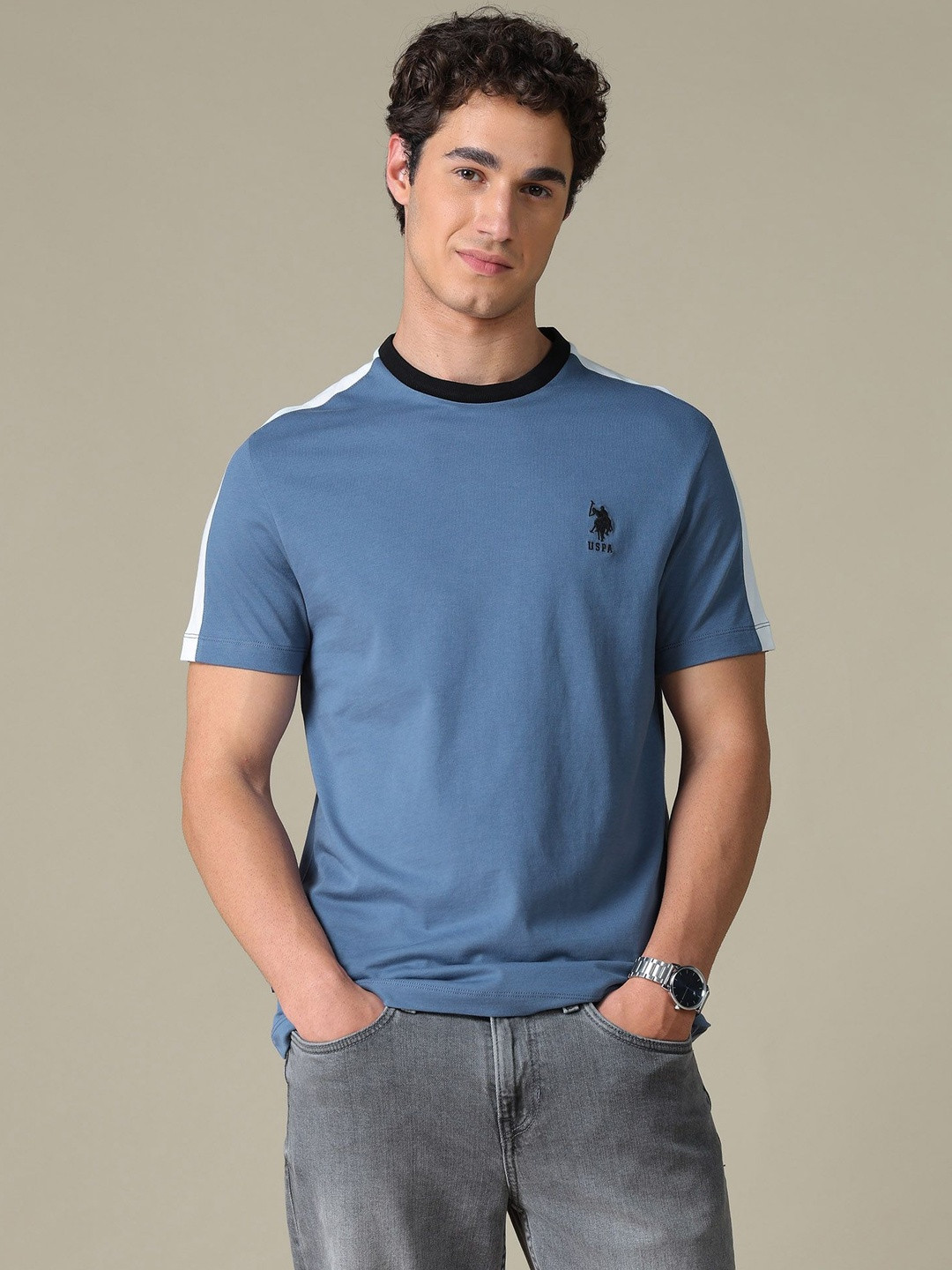 U.S. Polo Assn. Denim Co. Men Brand Logo Colourblocked Slim Fit T-shirt
