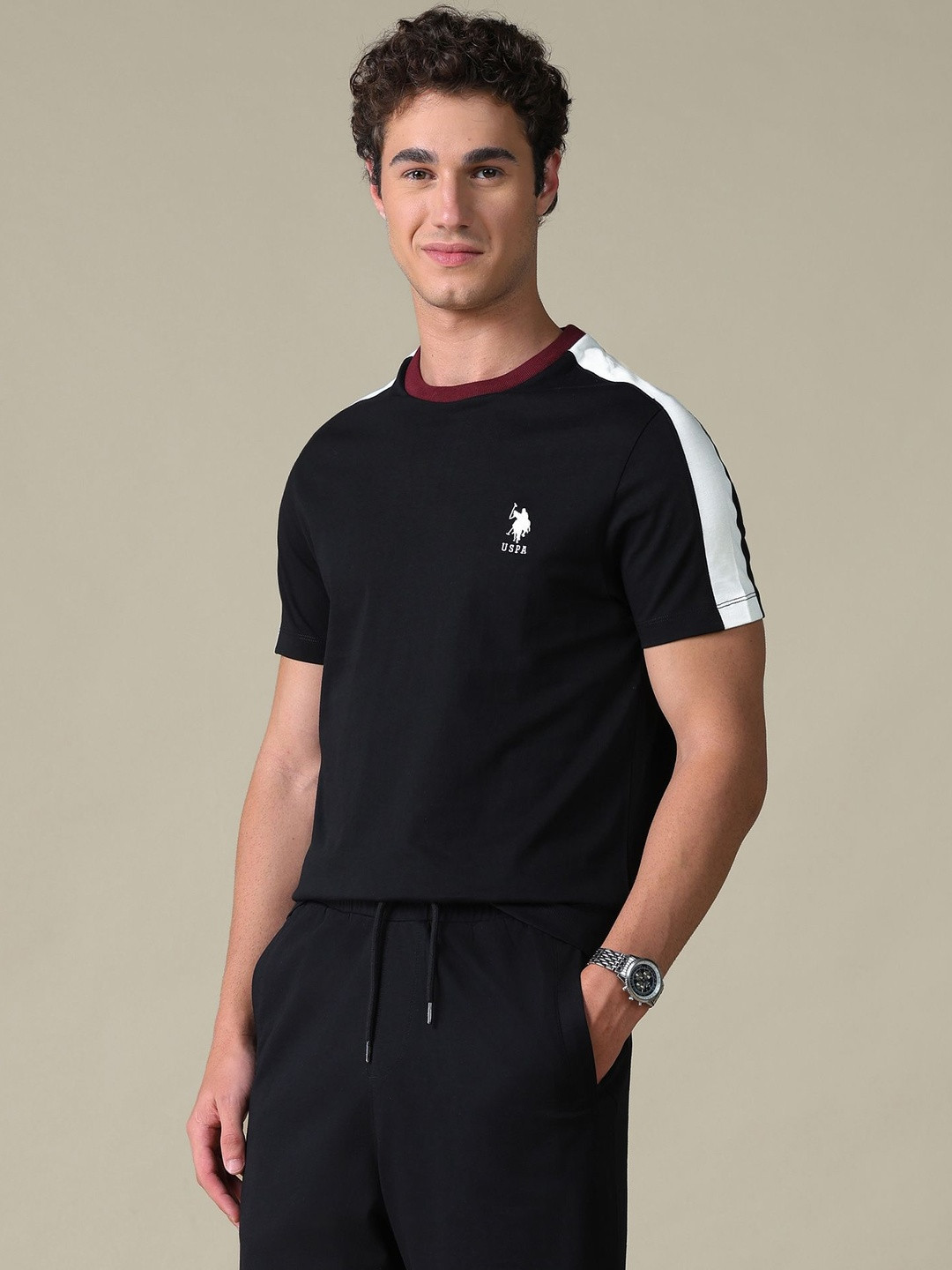 U.S. Polo Assn. Denim Co. Men Brand Logo Colourblocked Slim Fit T-shirt