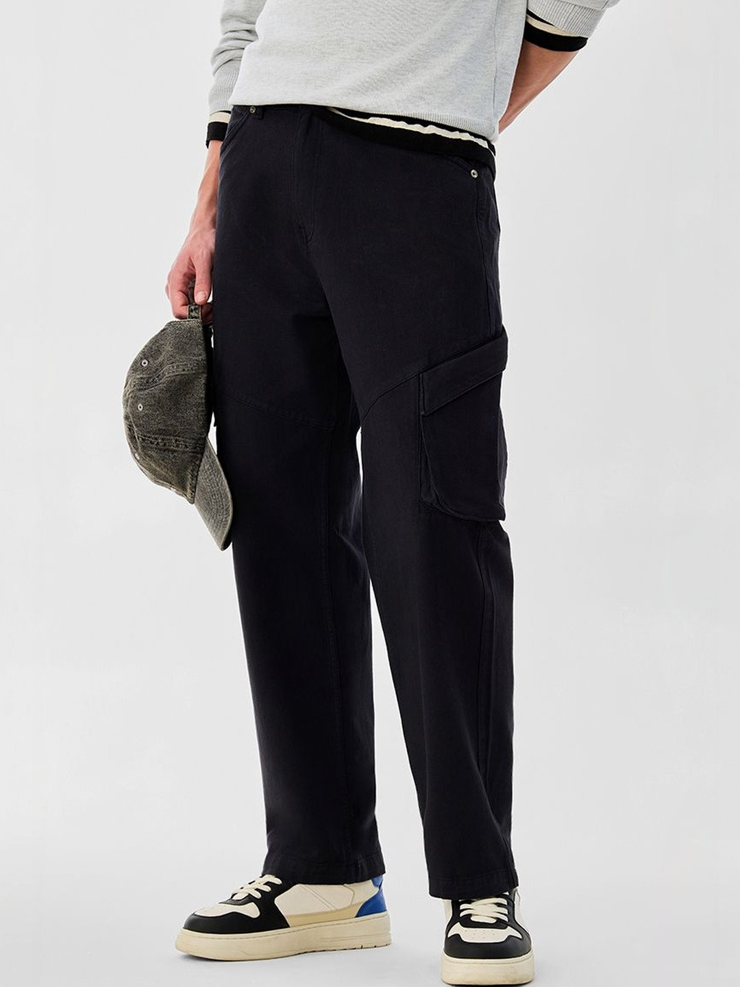 Snitch Black Mid-Rise Baggy Cargo Pants