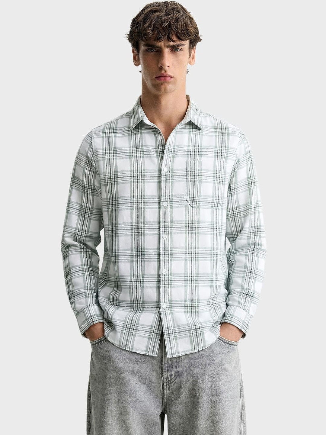 The Indian Garage Co Men Slim Fit Checked Casual Shirt
