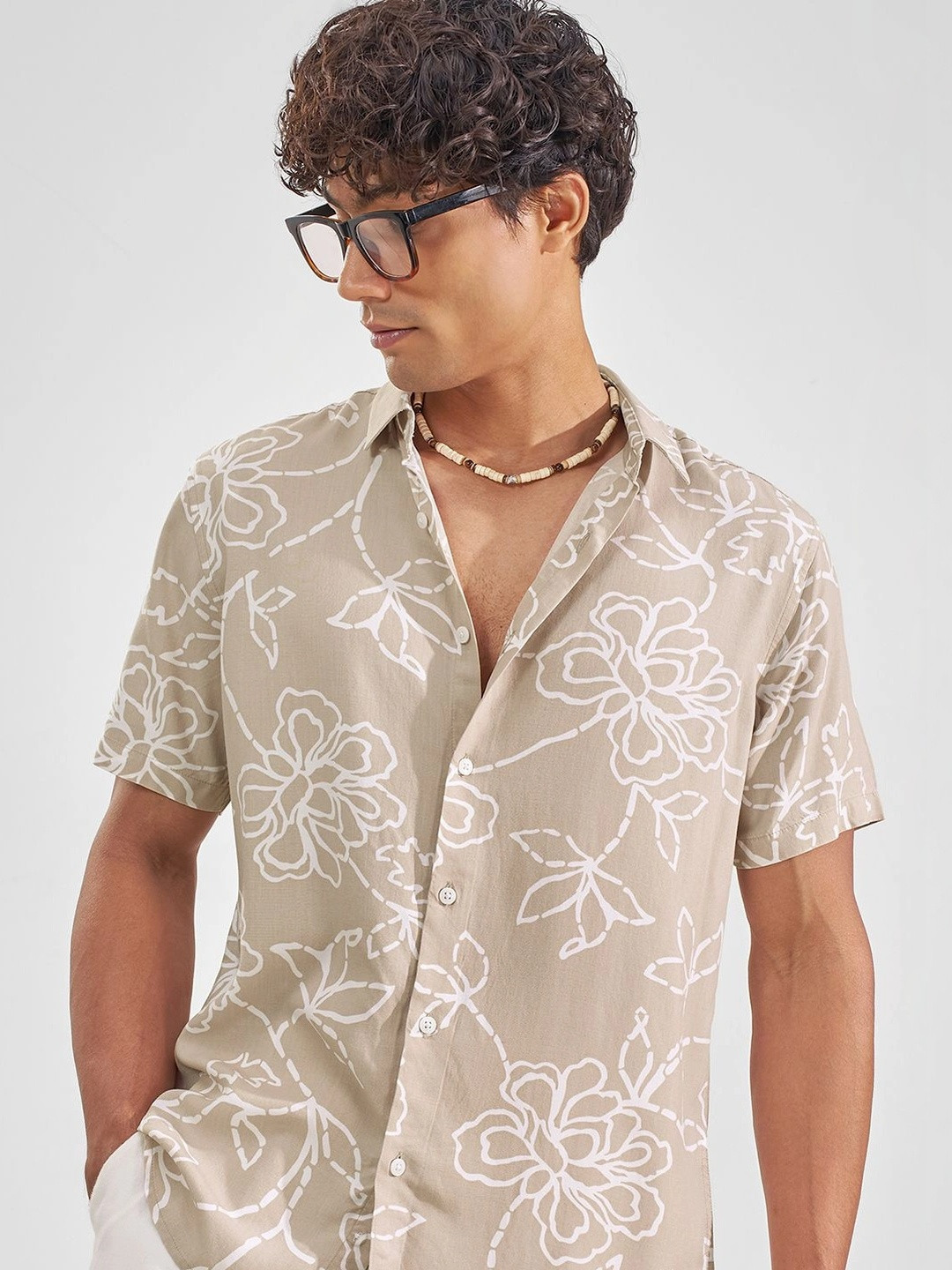 HIGHLANDER Men Floral Printed Casual Shirt