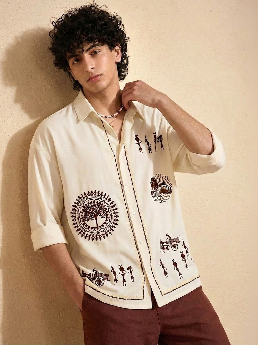 SRI VENKATESWARA FASHION Men Relaxed Fit Ethnic Motifs Printed Spread Collar Casual Shirt - Image 1