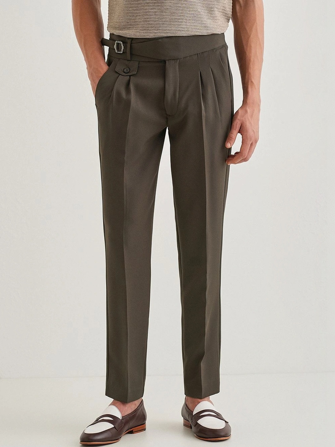 Banana Club Men Classic Slim Fit Easy Wash Pleated Trousers