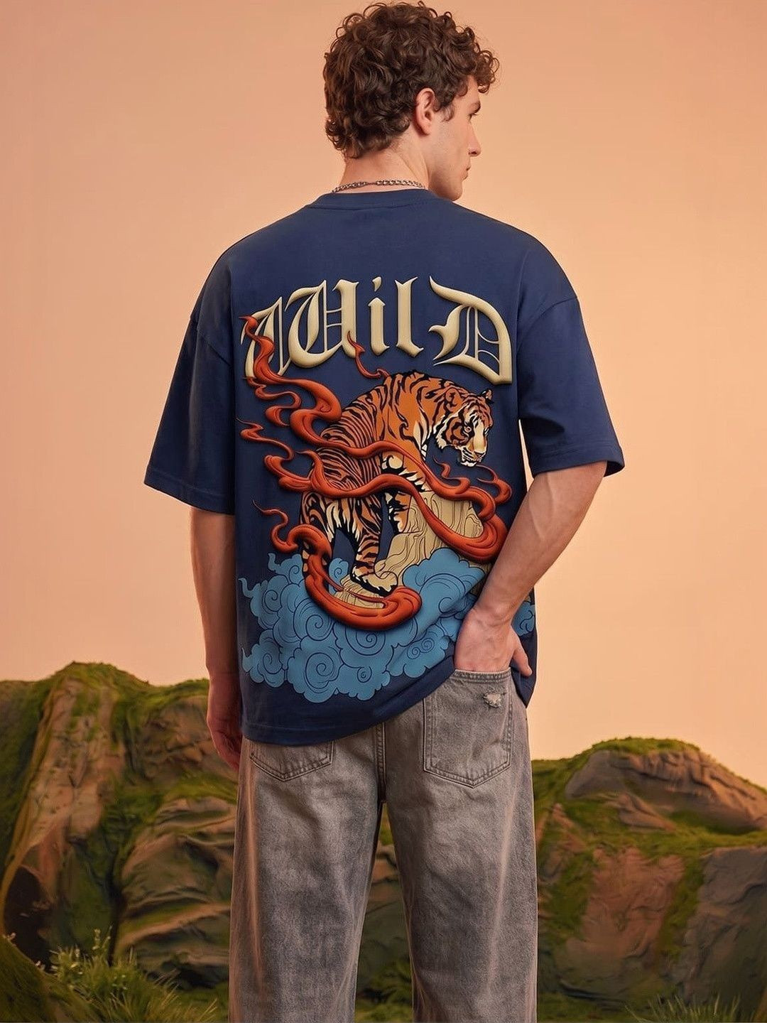 VEIRDO Men Printed Pure Cotton Pockets T-shirt