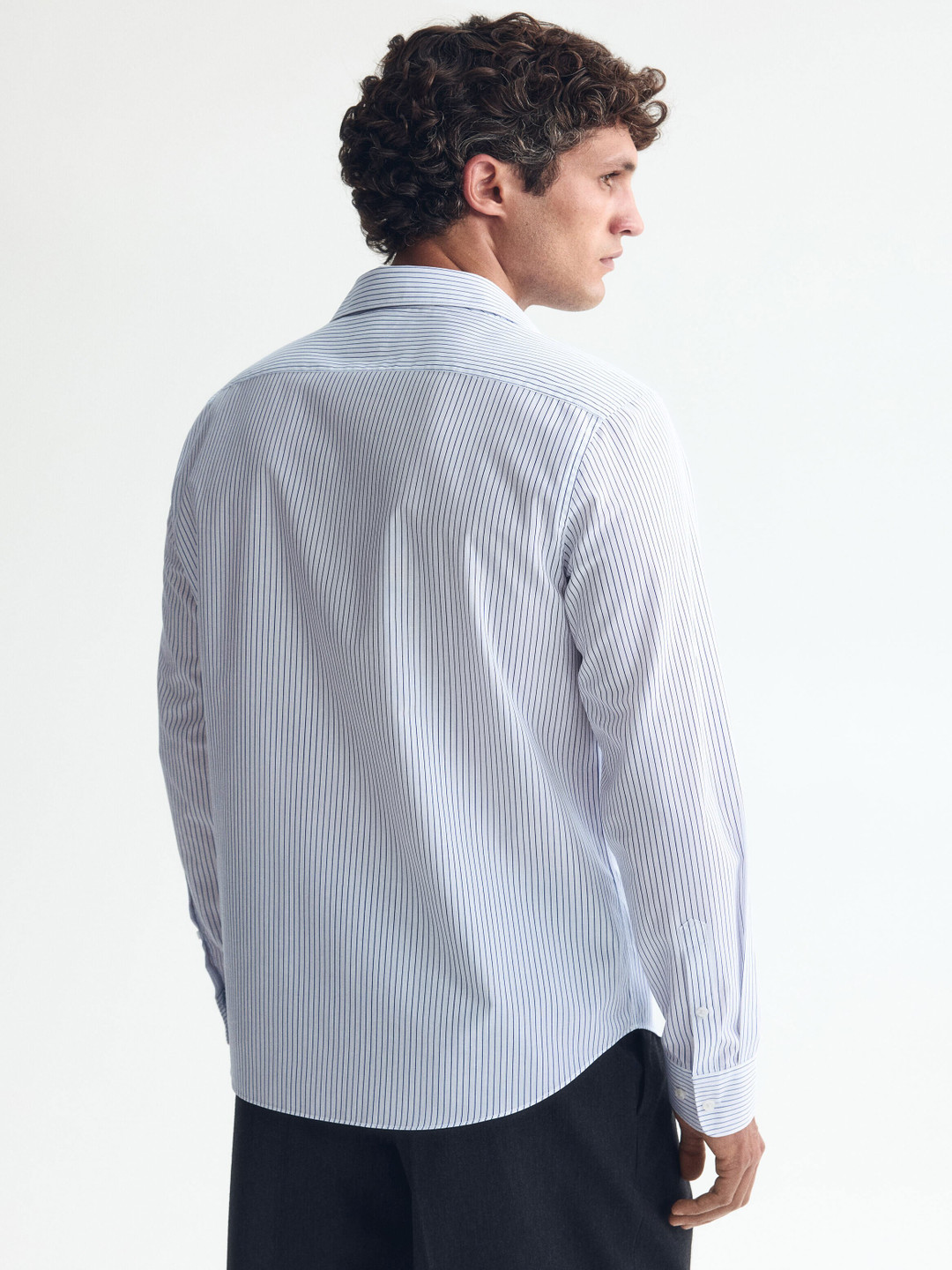 H&M Slim Fit Easy-Iron Shirt - Image 2