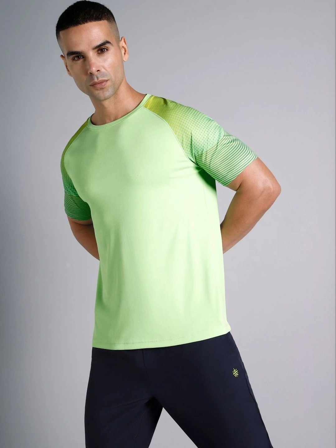 CULT Men Lime Pop Up Training Essential Tshirt