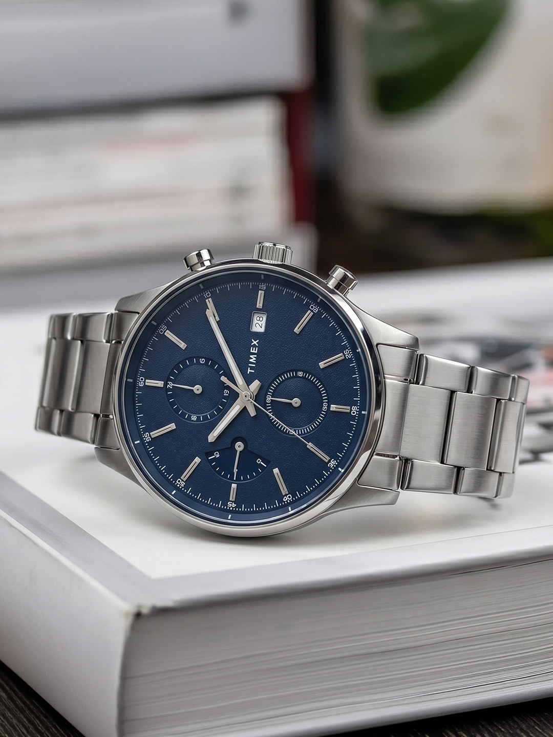 Timex Men Bracelet Style Straps Analogue Chronograph Watch - TWEG29303