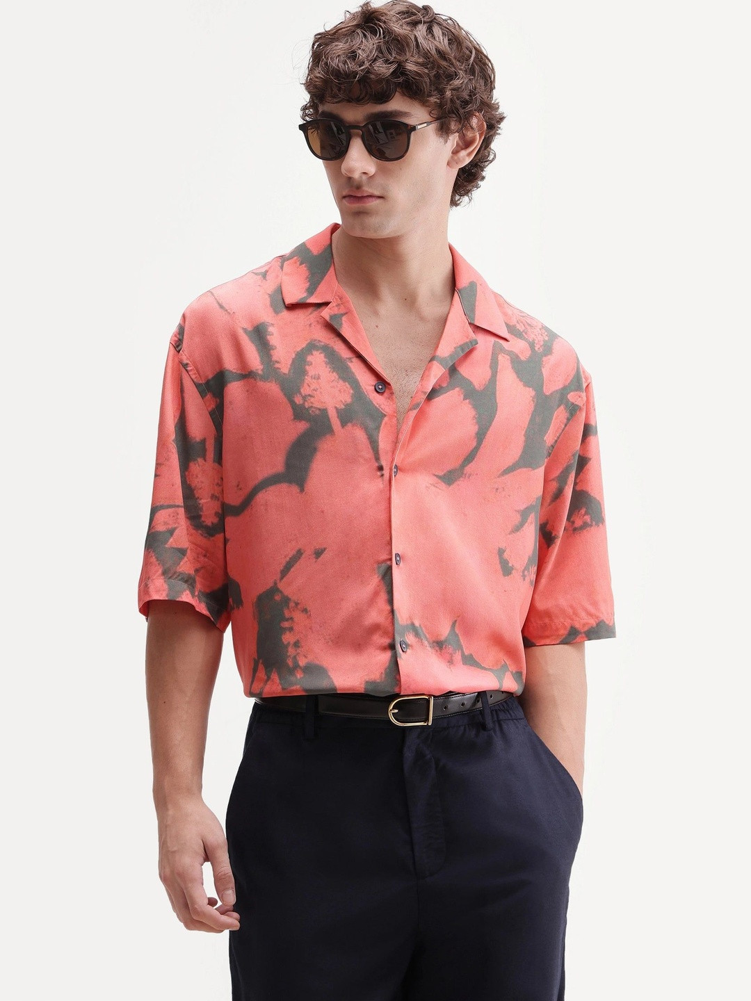 RARE RABBIT Men Boxy Printed Casual Shirt
