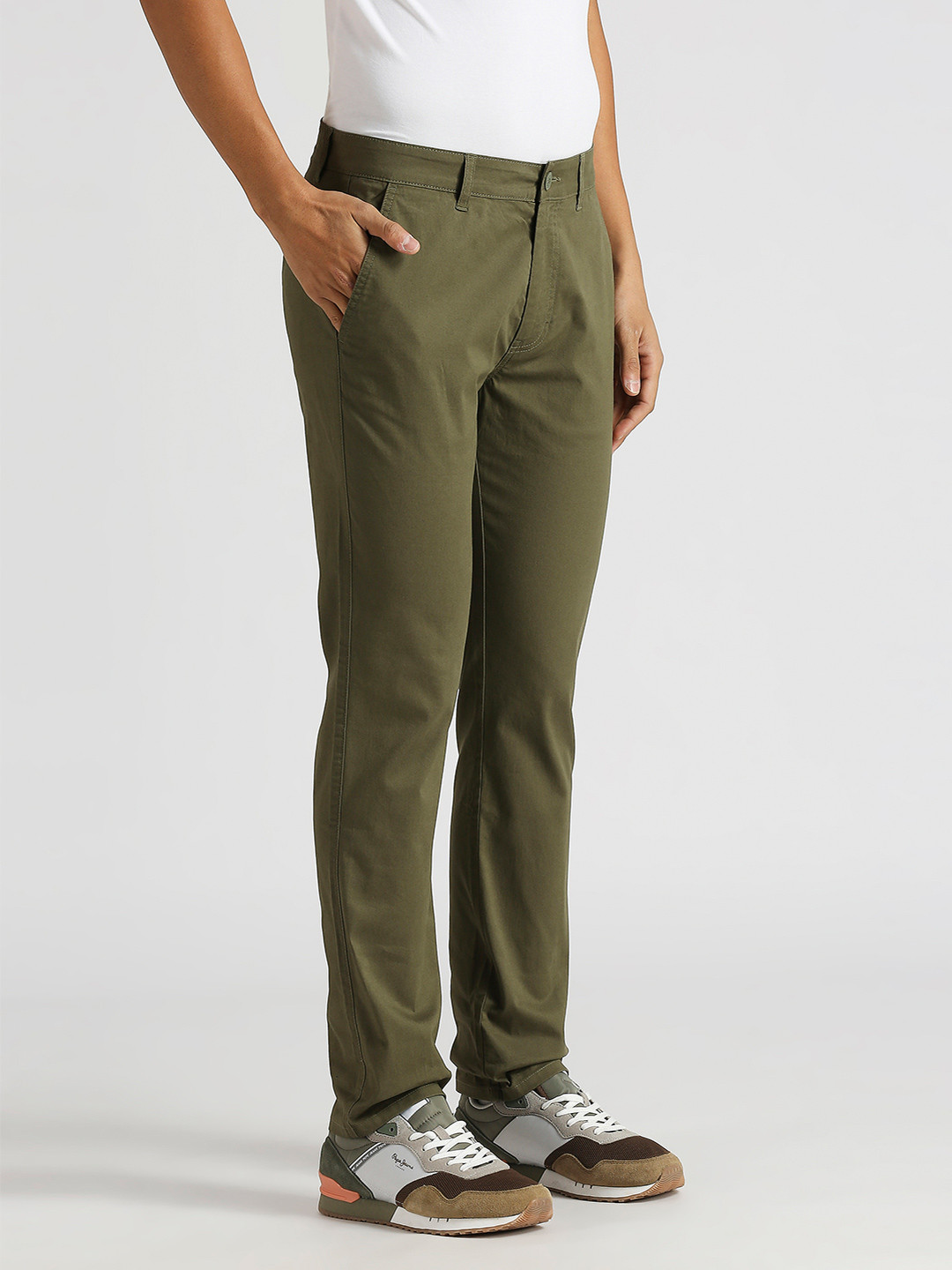 Pepe Jeans Maze Feather Men Straight Fit Mid Rise Chinos Trousers