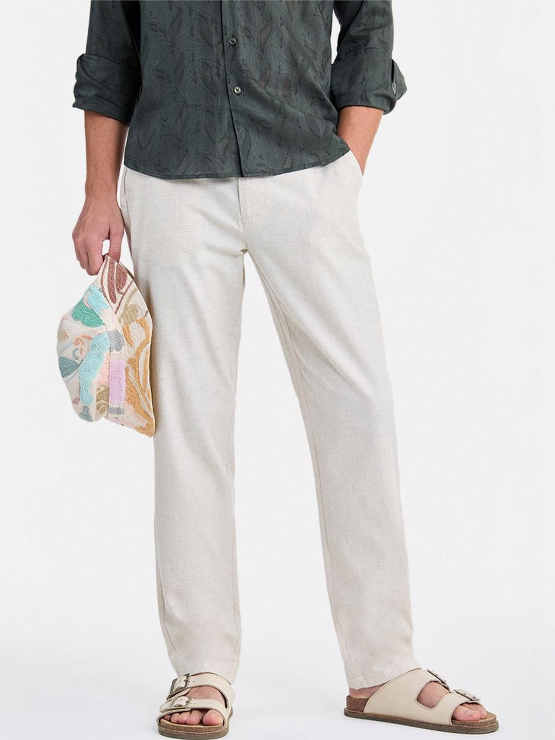 Snitch Cream Mid-Rise Relaxed Fit Trouser