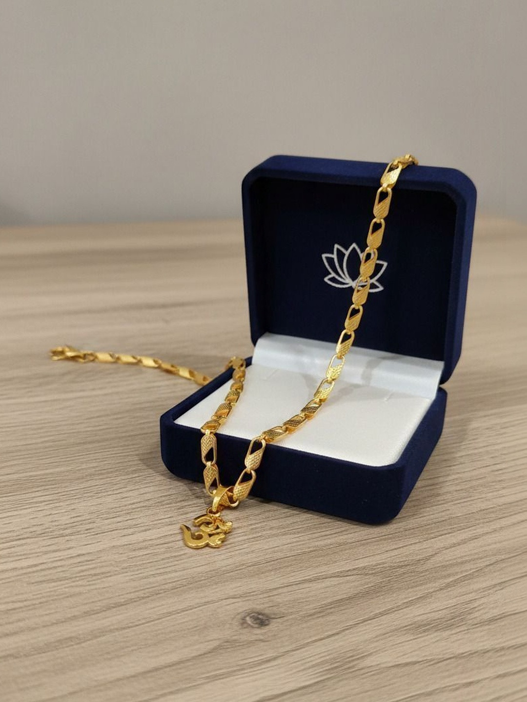 PASU FASHION Gold-Plated Pendant - Image 3