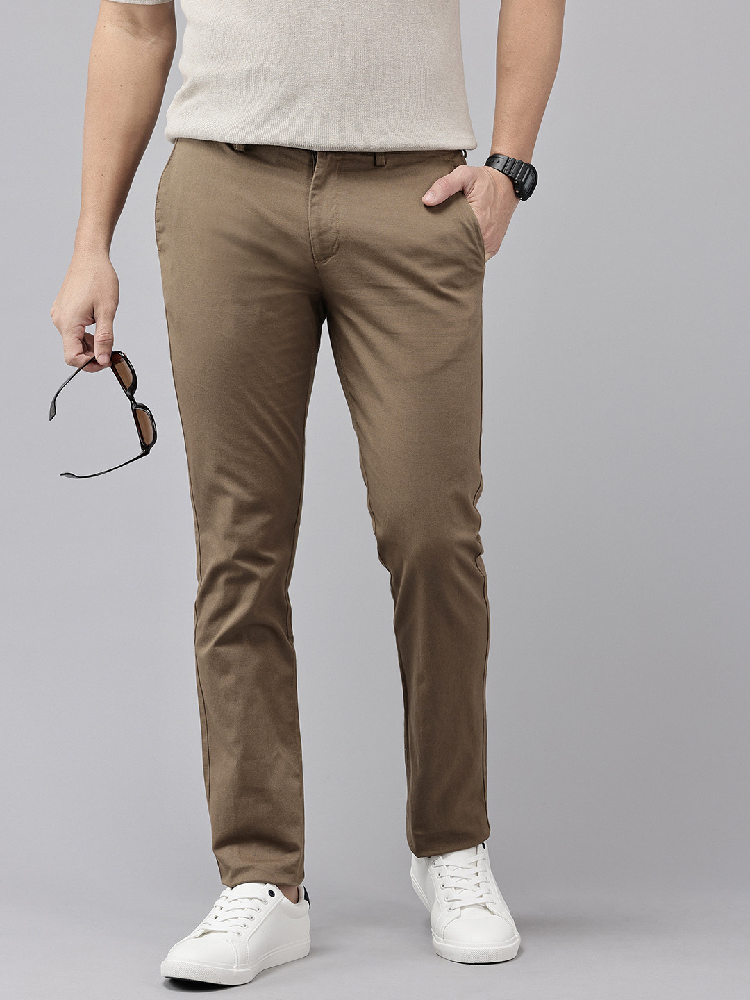 Blackberrys Men B-95 Textured Slim Fit Chinos Trousers
