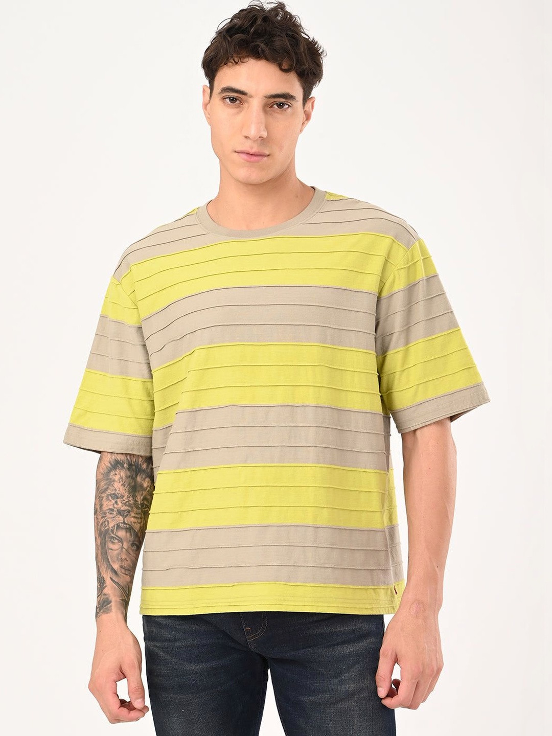 Levis Men Striped Drop-Shoulder Sleeves T-shirt