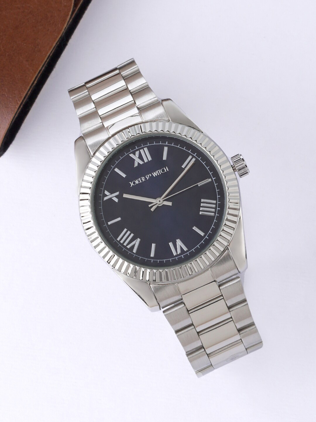JOKER & WITCH Men Embellished Dial & Stainless Steel Bracelet Analogue Watch AMWW703