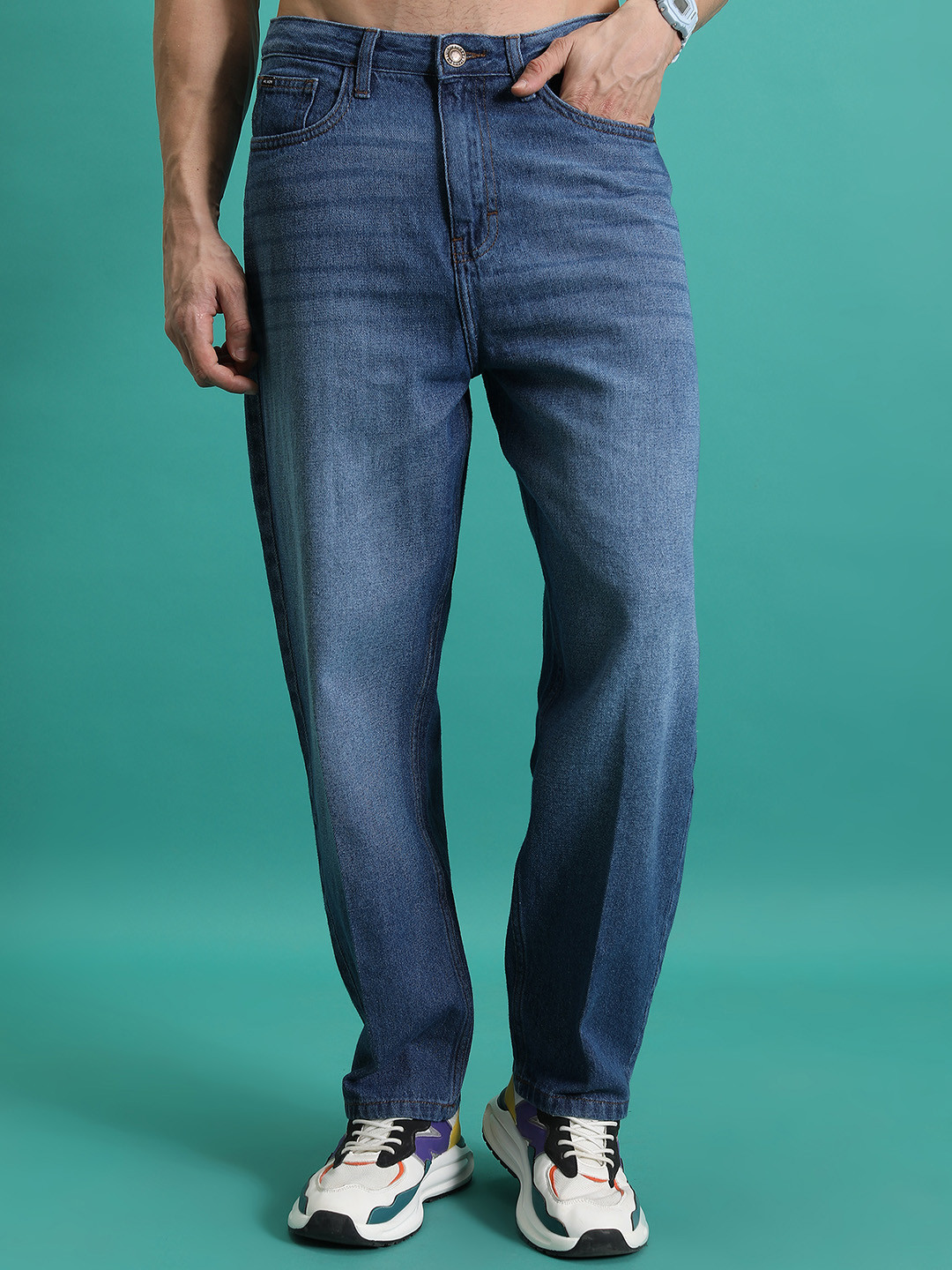 HIGHLANDER Men Loose Baggy Fit Clean Look Light Fade Cotton Jeans - Image 1