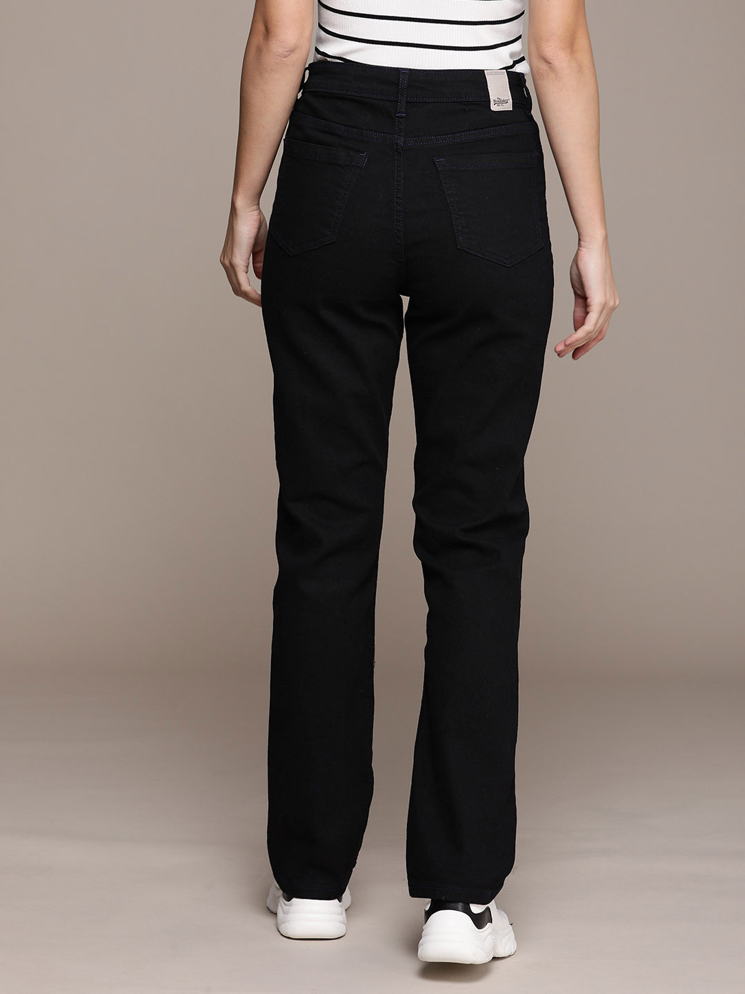 Roadster Women Straight Fit High-Rise Jeans - Image 3