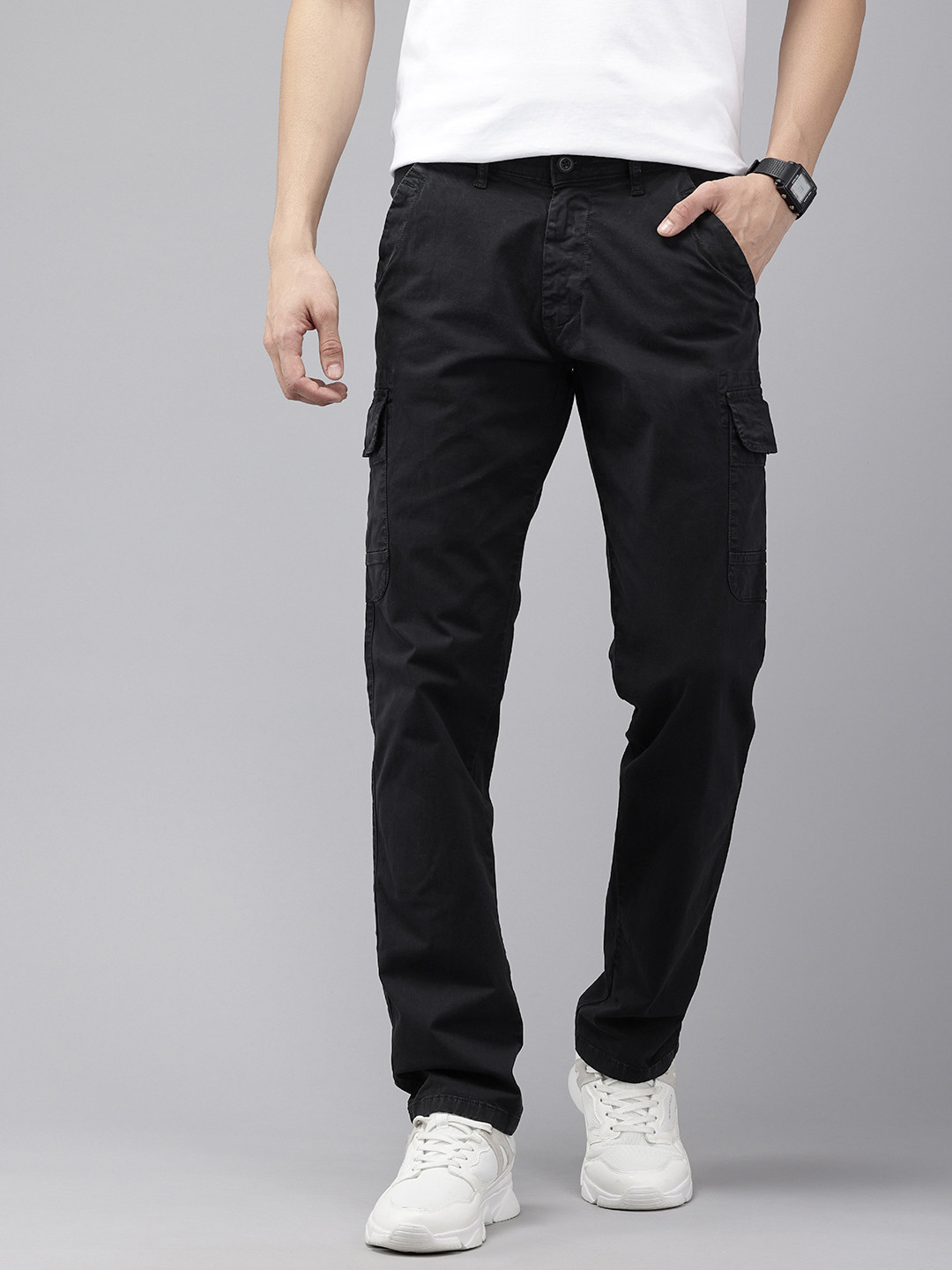 SPYKAR Men Loose Fit Cargos Trousers