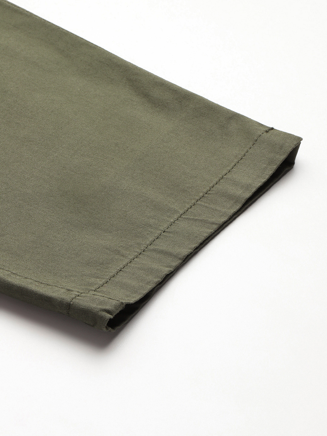 The Roadster Lifestyle Co. Men Relaxed Fit Cargo Trousers - Image 7