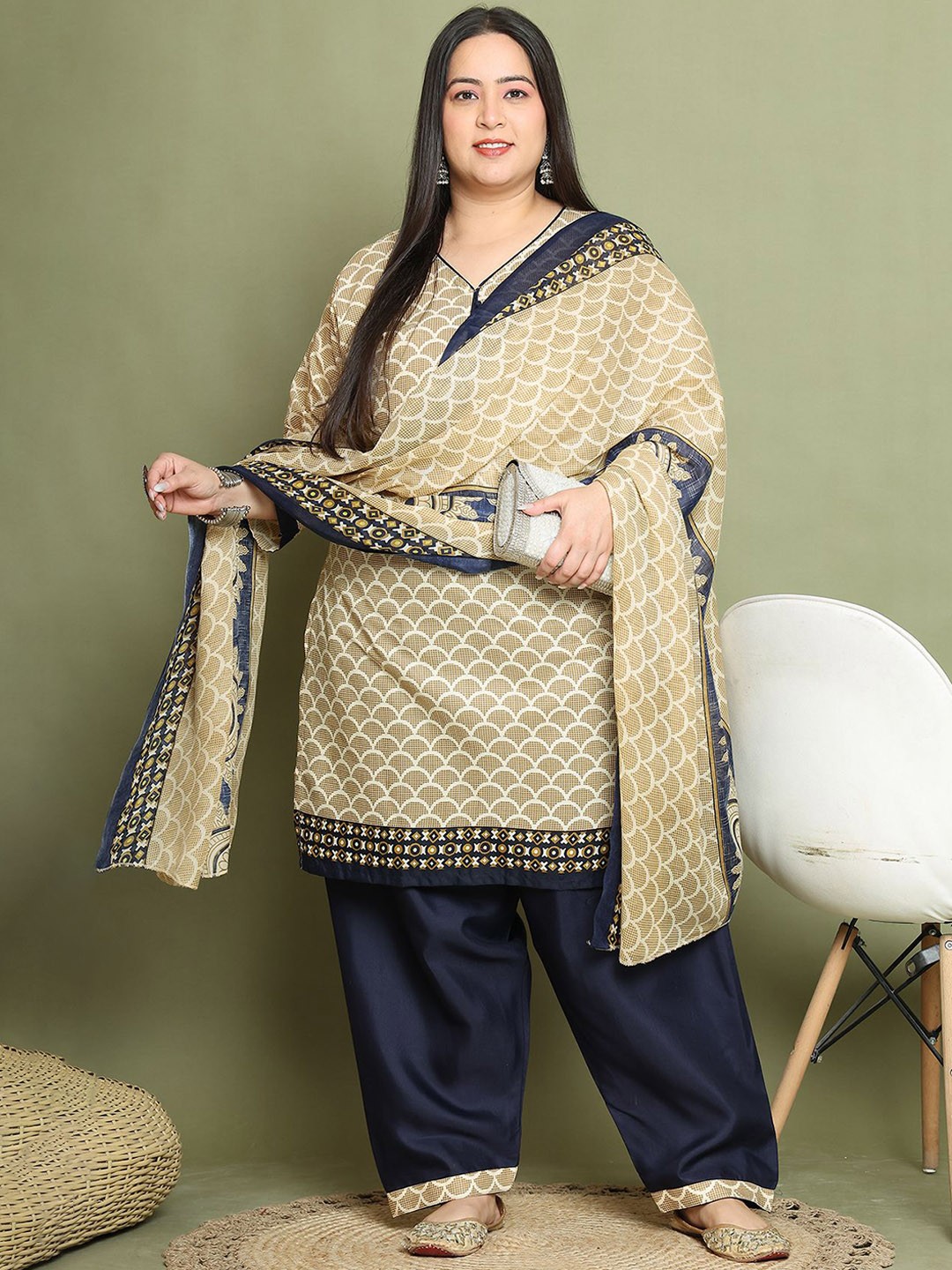 Rajnandini Plus Size Kurta Set