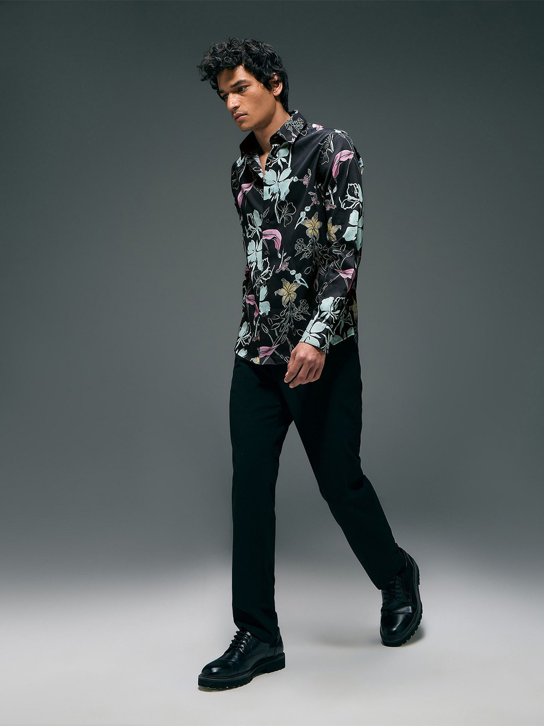 Flying Machine Men's Slim Fit Floral Printed Shirt - Image 5