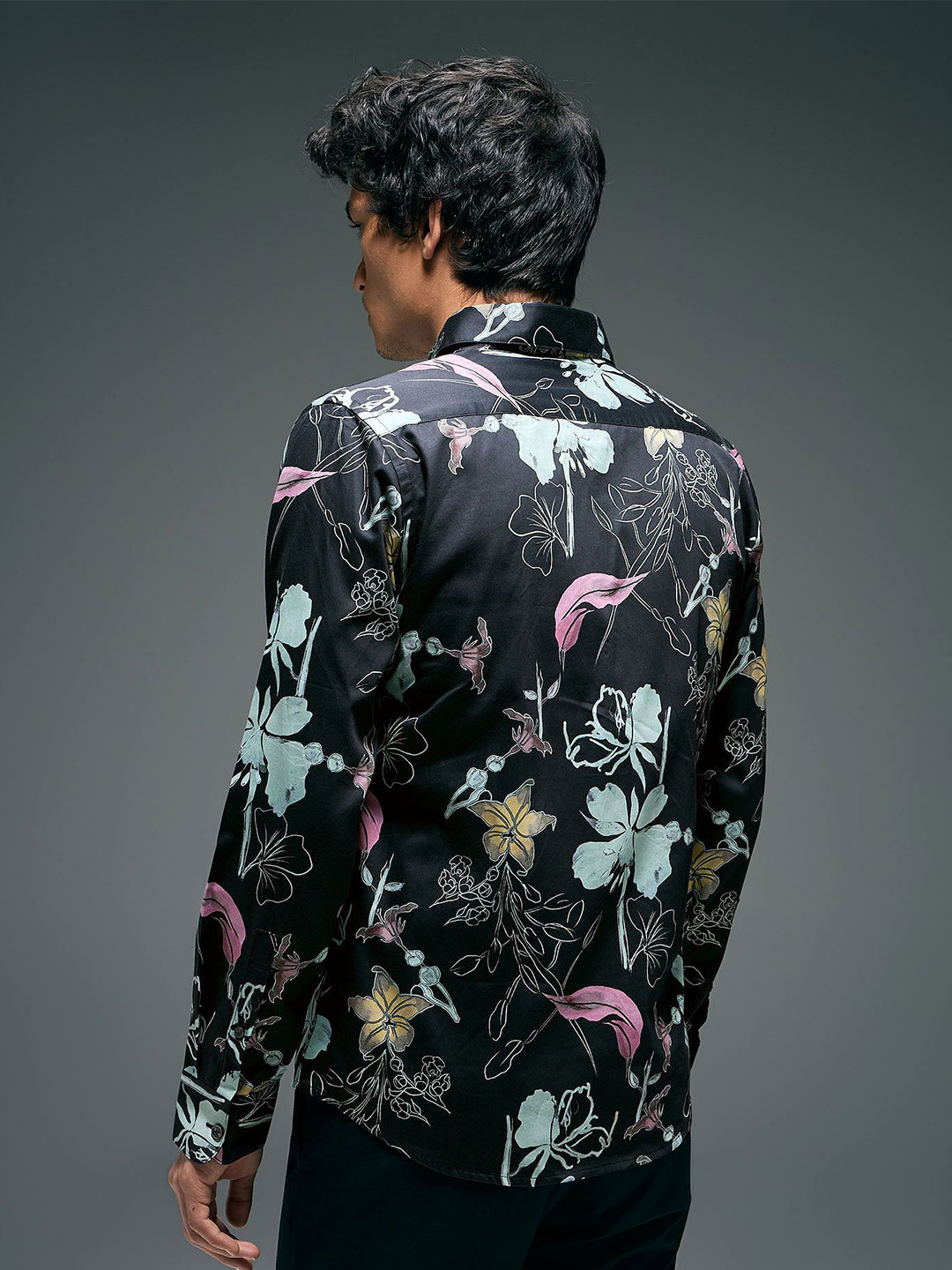 Flying Machine Men's Slim Fit Floral Printed Shirt - Image 4