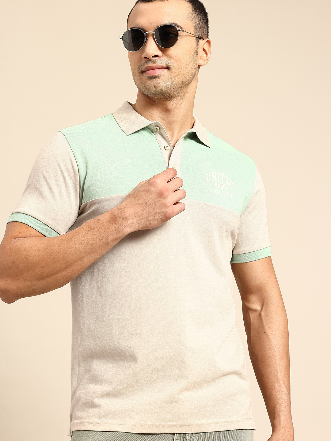United Colors of Benetton Colourblocked Polo Collar T-shirt