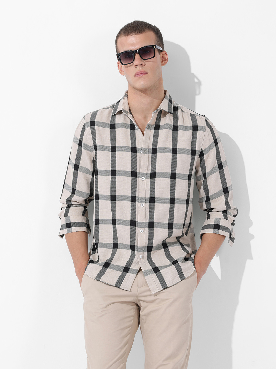 The Indian Garage Co Men Regular Fit Checkered Yarn Dyed Casual Shirt