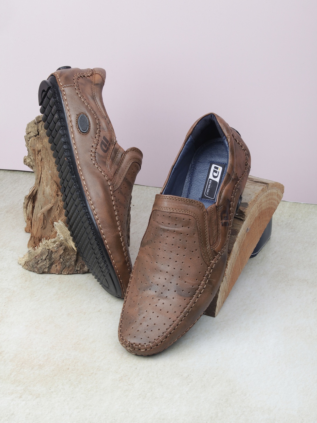 

ID Men Tan Leather Casual Shoes