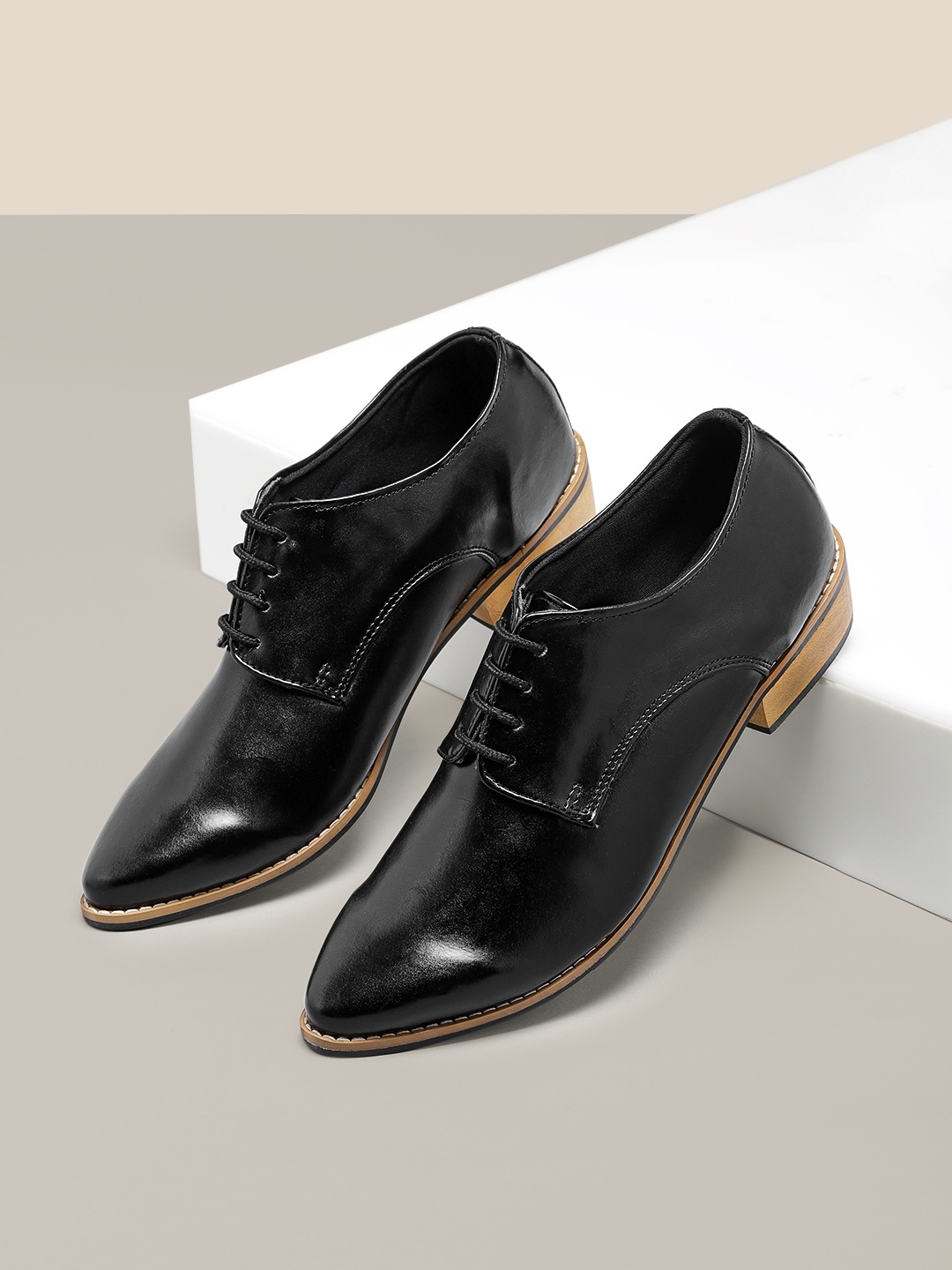 

her by invictus Women Black Solid Cushioned Smart Casual Derbys