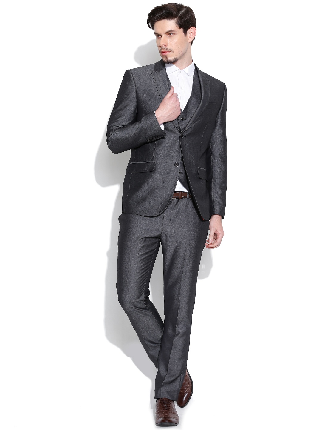 

Blackberrys Grey Single-Breasted Slim Formal Suit