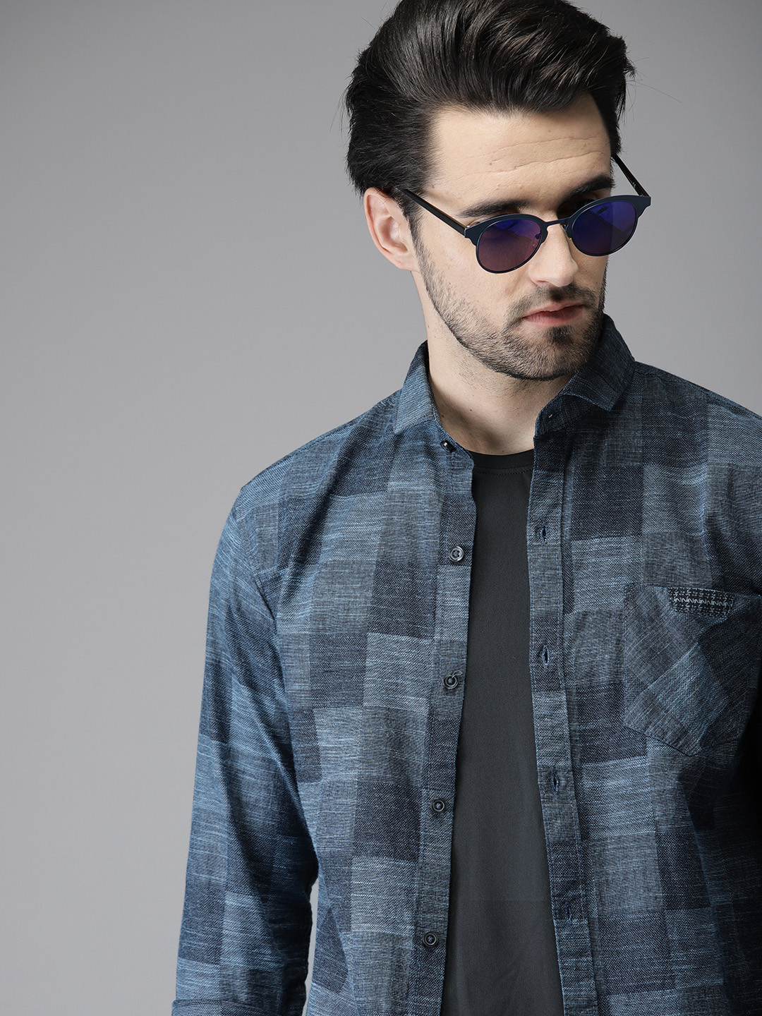 

Campus Sutra Men Blue Standard Regular Fit Checked Casual Shirt