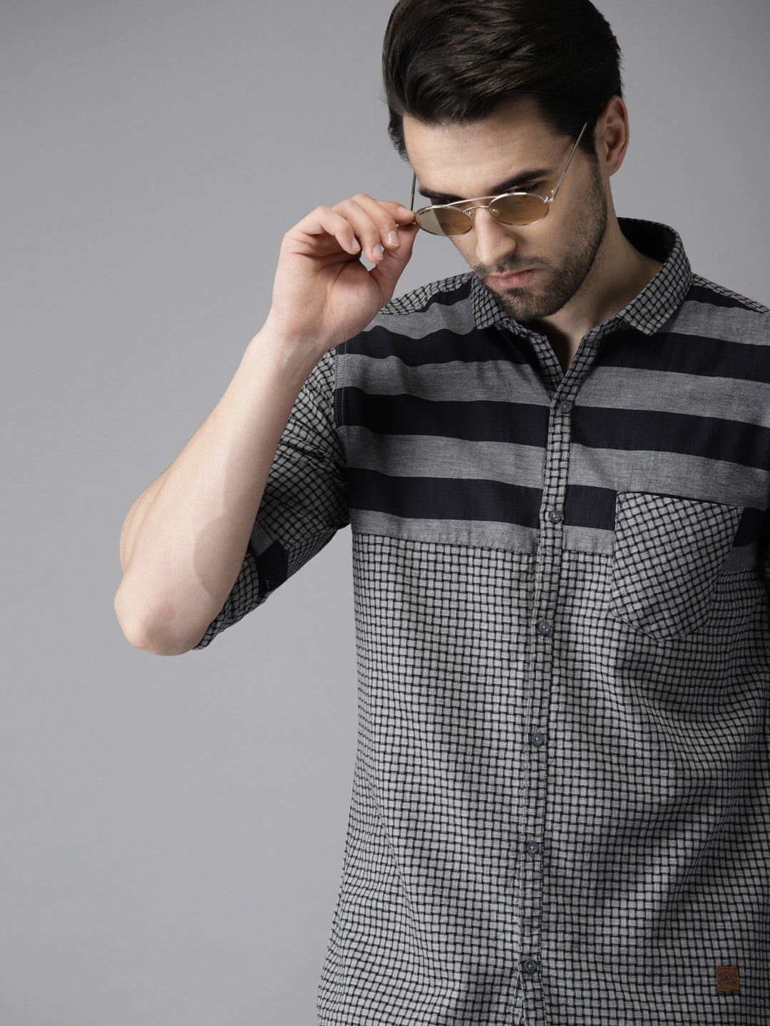 

Campus Sutra Men Blue & Grey Regular Fit Checked Casual Shirt