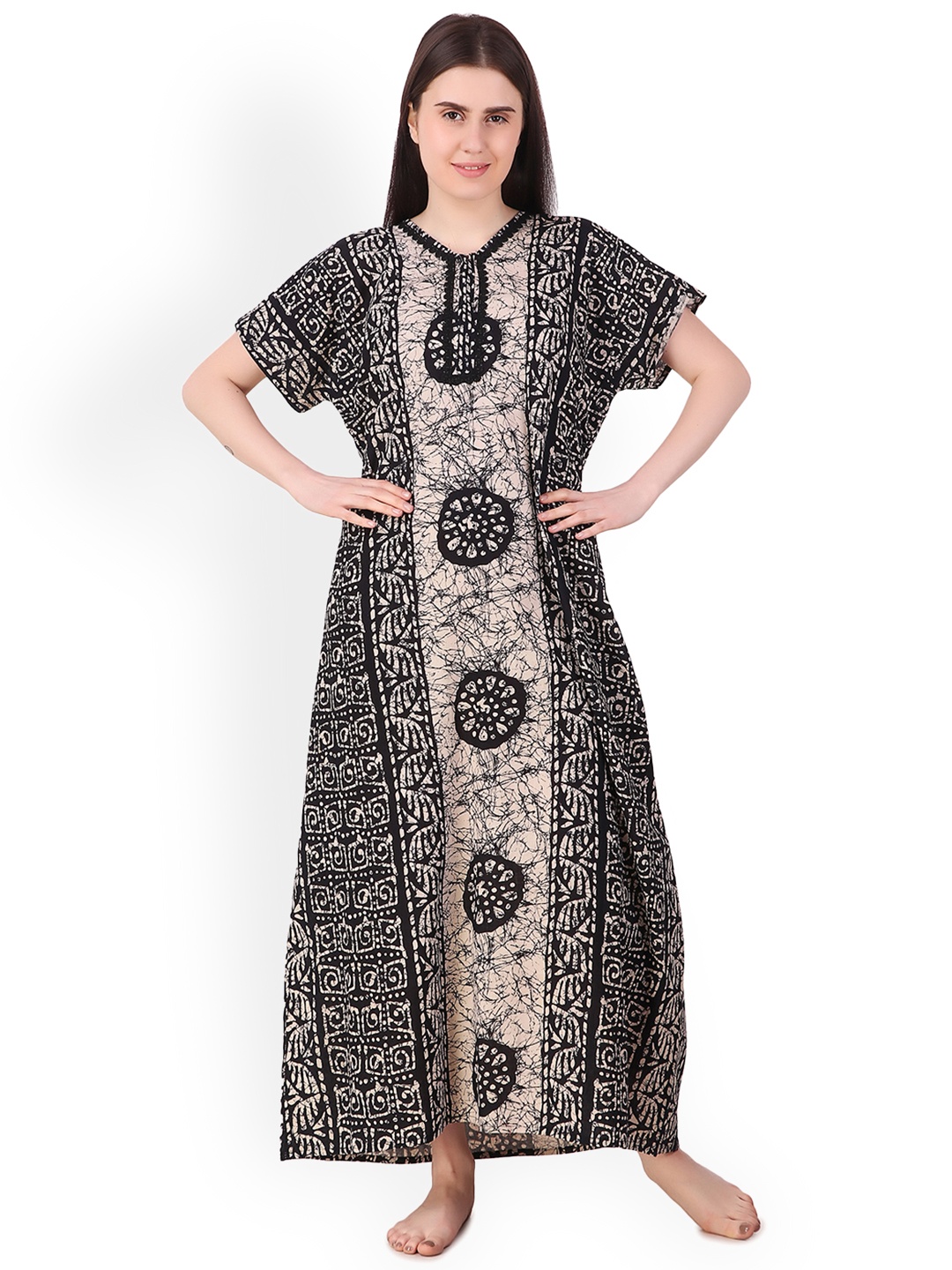 

Masha Black & Cream-Coloured Printed Nightdress MW-CZ274-1366
