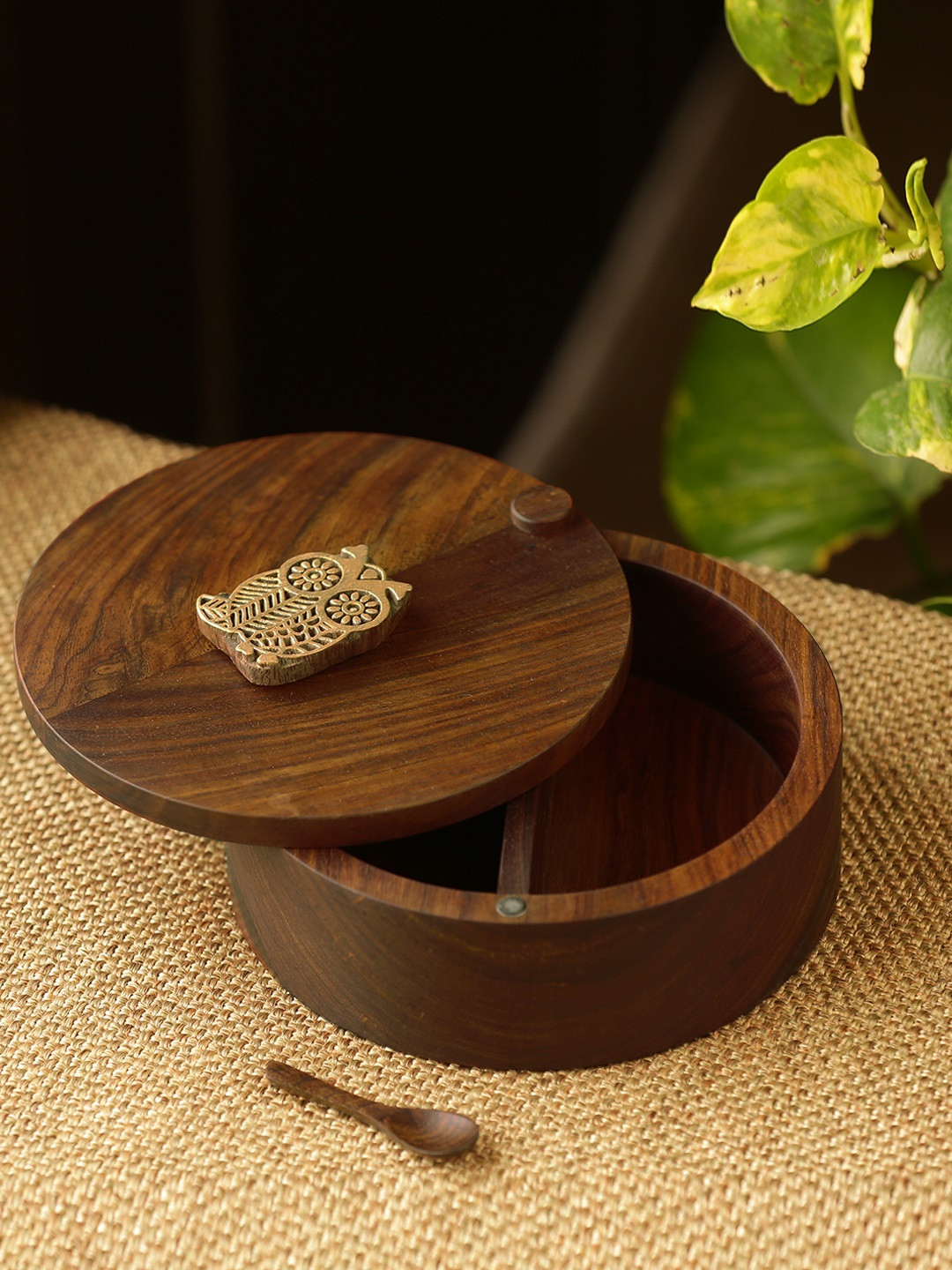

ExclusiveLane Brown Sheesham Wood Desk Organizer