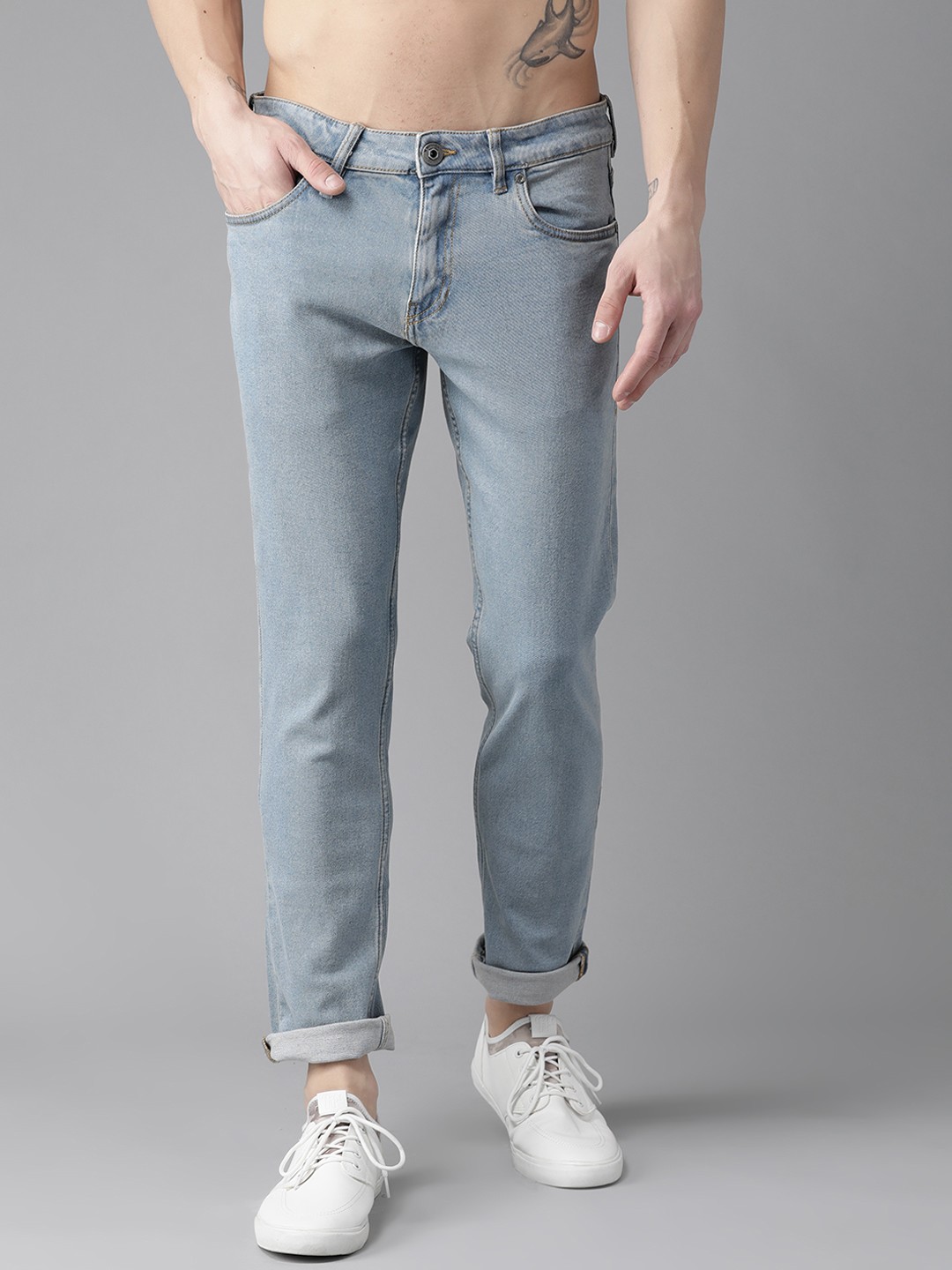 

The Roadster Lifestyle Co Men Blue Slim Fit Mid-Rise Clean Look Stretchable Jeans
